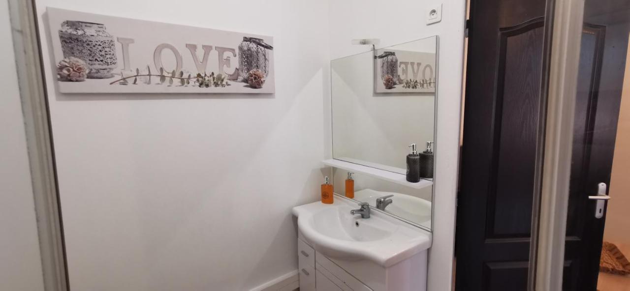 Appartement En Plein Coeur De Macon H Luaran gambar